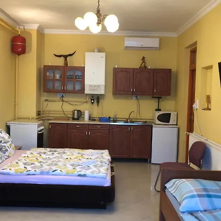 Apartmanhaz Apartament *